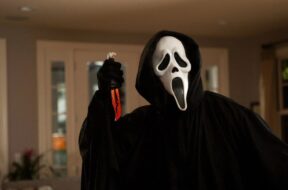 ghostface_in_scream-HD.jpg
