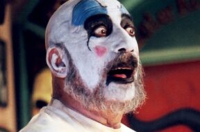 Sid-Haig-Captain-Spaulding-House-of-1000-Corpses.jpg