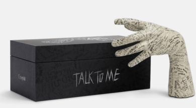 talk-to-me-hand.png