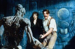 still-of-brendan-fraser-and-rachel-weisz-in-the-mummy-1999-large-picture.jpg