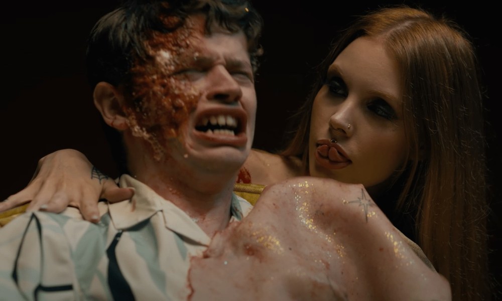 ‘Don’t Go in That House, Bitch!’ – Eli Roth and Snoop Dogg Team for Feature Length Horror Movie