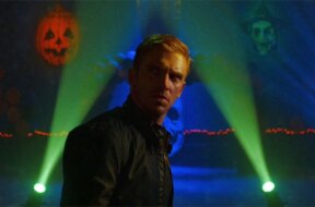 theguest-halloween3-danstevens.jpg